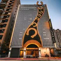 CHECK inn Taichung Qinghai، فندق في تايتشونغ