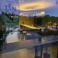 Winnica Tenczyn, hotel a Grojec