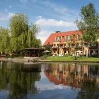 Hotel Strandhaus - Boutique Resort & Spa, хотел в Любен