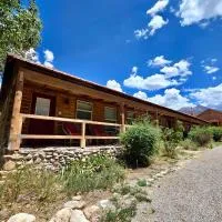 Pack Creek ~ Creekside West, hotel em Moab
