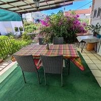 Apartment for 4 people, vie&scaron;butis Hvare