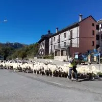 Albergue El Último Bucardo, hotel sa Linás de Broto