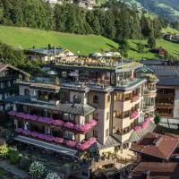 Hotel Sieghard Zillertal: Mayrhofen'de bir otel