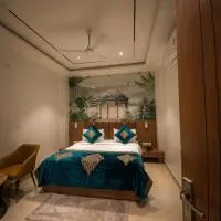 4Everstayz By Premium Residency Rooms With Free Parking & Wifi !!! Best Family Hotel In Vrindavan, hotel en Vrindāvan