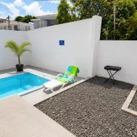 Magnifique Villa Roof Top et Piscine 6 personnes: Port Louis şehrinde bir otel
