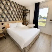 Kyriad Hôtel La Fleche, hotel em La Flèche