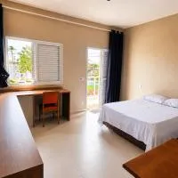 Suite Privativa Prox Sesc Bertioga Ar WiFi Frigobar 01, hotel v destinaci Bertioga