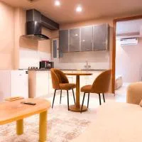 1 BHK Cloud View Apartment with free Netflix & Balcony View, отель в городе Равалпинди