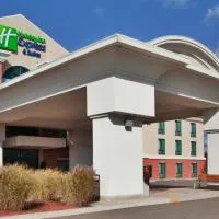 Holiday Inn Express Hotel & Suites Drums-Hazelton by IHG, отель в городе Drums