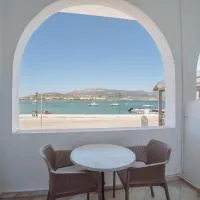 Hotel Mantalena, מלון באנטיפארוס