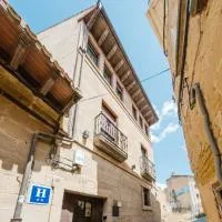 Hotel Boutique Villa Sonsierra: San Vicente de la Sonsierra şehrinde bir otel