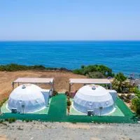 Domes at the Beach โรงแรมในMaroni