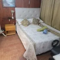 Casa cabaña para disfrutar en cualquier ocasión, hotel en Burzaco