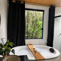 Chalé Studio Haven, microcasa com Mezanino e banheira, hotel em Lumiar