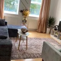 1Bedroom Ground floor Flat London, Short and Long Stay, hotel din Elmers End