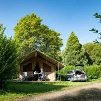 Camping Onlycamp Les Berges de l'Yonne, hotel a Coulanges-sur-Yonne