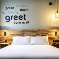 Greet Hôtel Orthez Bearn, hotel em Orthez