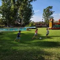 Savannah Game Lodge, Wedding Venue and River Retreat, hotel em Parys