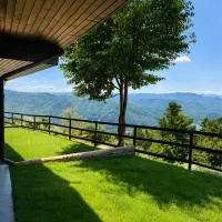 Cozla Panoramic View, hotel en Piatra Neamţ