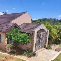 Gables Vacation Rentals, hotell i Knockpatrick