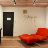 漆喰と木の宿 関空貝塚, hotel a Kaizuka