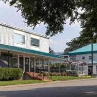 Scott's Inn & Suites, hotel en Kamloops