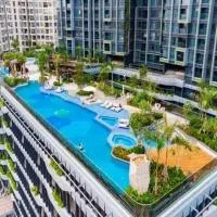 Zivana Lumiere Riverside Luxury Service Apartment, готель у Хошиміні