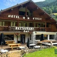 Logis Hôtel Restaurant U'Fredy, готель у місті Ла-Клюза