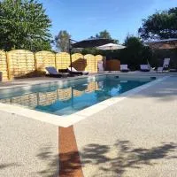 The Barn Gite, hotel em Lussac-les-Églises