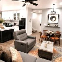 Pastora House Luxe Staycation Bauan Batangas,位于Bauan的酒店