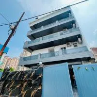 Hotel Aroha Nest 2 -Sec 44 Noida, ξενοδοχείο σε Noida