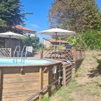 Gite La Petite Colline, hotel em Pagéas