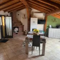 VISTA AZZURRA Lmt, hotelli kohteessa Aci Catena