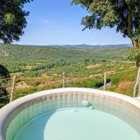 Appartman Casa Fermeglia with private jacuzzie and truffle hunting experience, hotell i Roč