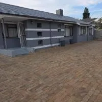 Pambazuko Guest House, hotel v mestu Stikland