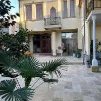 TURKISTAN Hotel、Kogonのホテル
