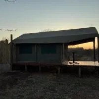 Inn Africa Safari Camp、Welverdiendのホテル