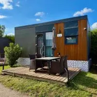 Tinyhaus Altmühlauszeit, хотел в Бейлнгрис