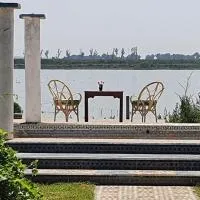 Le Refuge, viešbutis mieste Larašas