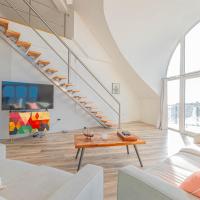 Love Beach W4 - Penthouse Steps to Pool & Beach, hotel en Nassau
