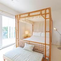 LoveBeach W3 - Luxury Oceanfront Condo Pool, hotel en Nassau