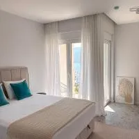 Castelnuovo Apartments, hotel u gradu Ðenovići