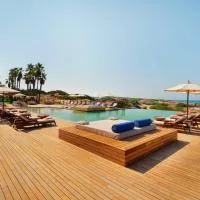 Icona's Costa Ragusa Resort - New Opening, отель в городе Скольитти