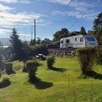 Private Trailer Caravan Near Bergen - No shower Not Camping, hotel u gradu 'Strusshamn'