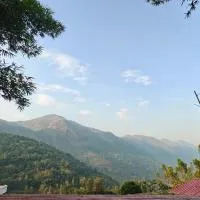 Vistara Resort and Homestay, hotel i Sunkarimetta