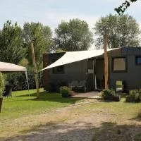 Cabin Red Robin fully furnished, hotel a Almere