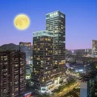 Poltton International Service Apartments - Zhuhai Gongbei Port Fuhuali铂顿国际公寓珠海拱北口岸富华里店 – hotel w mieście Wan-tzu