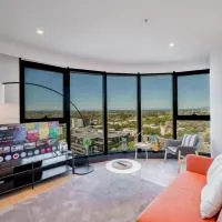 Sky One Harmony, hotel i Box Hill