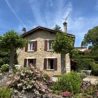 Maison Auros, hotel en Ambérieu-en-Bugey