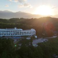 Potalaka Naksan Beach Wellness, отель в городе Янъян